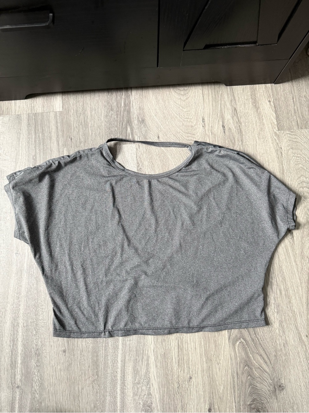 Gray Open Back Short Sleeve Workout Top